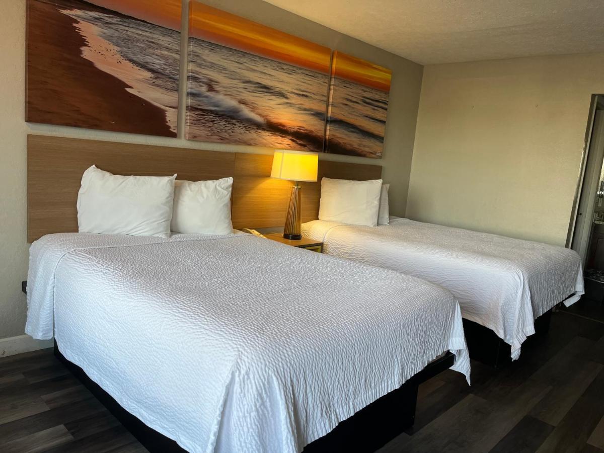 Days Inn & Suites By Wyndham Dayton North Ngoại thất bức ảnh